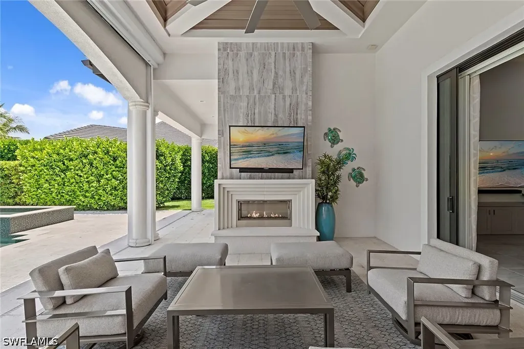 6129 Sunnyslope Drive Naples FL 34119