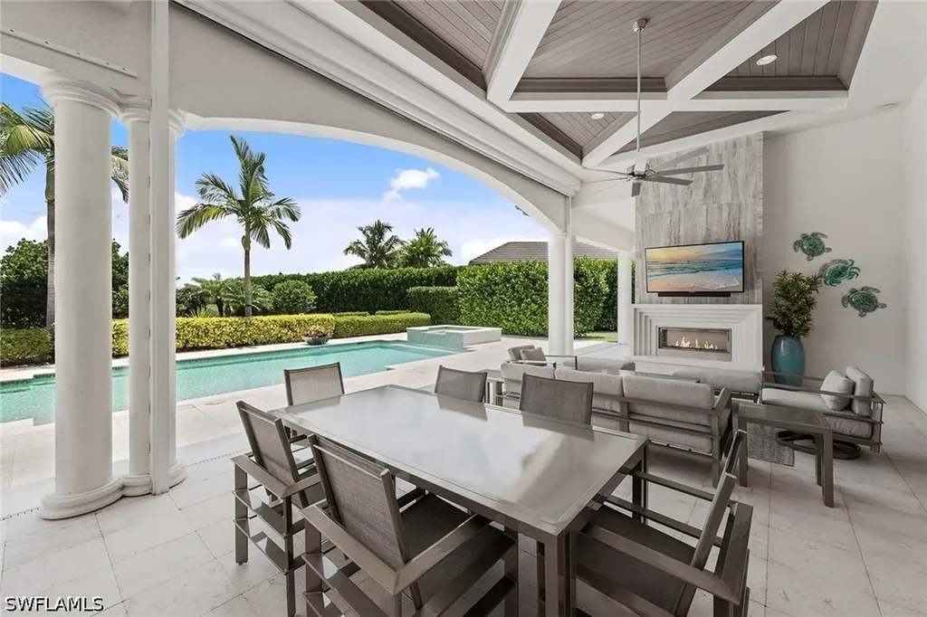 6129 Sunnyslope Drive Naples FL 34119