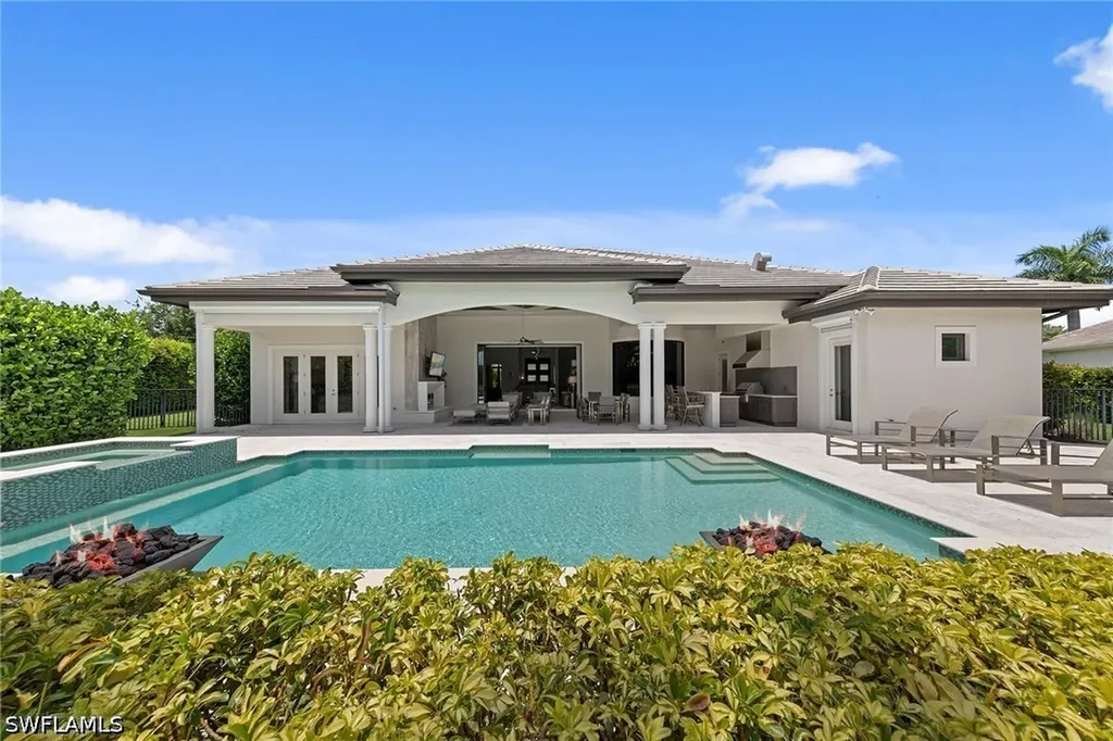 6129 Sunnyslope Drive Naples FL 34119