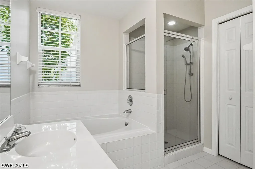 7822 Gardner Drive Naples FL 34109
