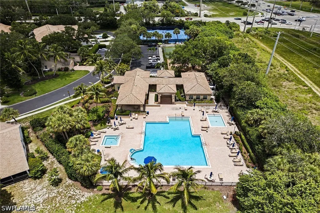 7822 Gardner Drive Naples FL 34109