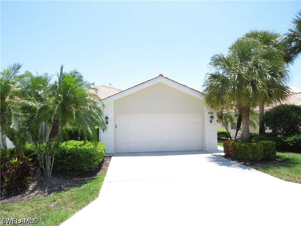 4186 Los Altos Court Naples FL 34109
