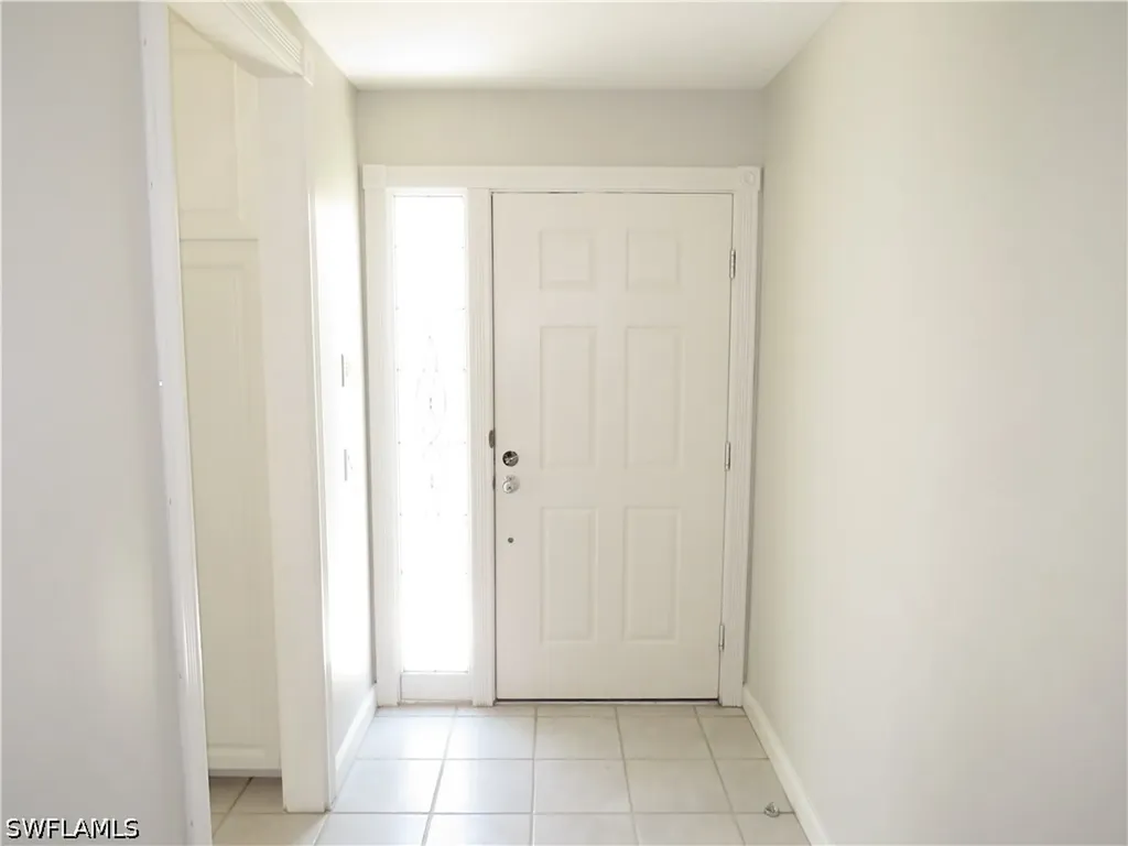 4186 Los Altos Court Naples FL 34109