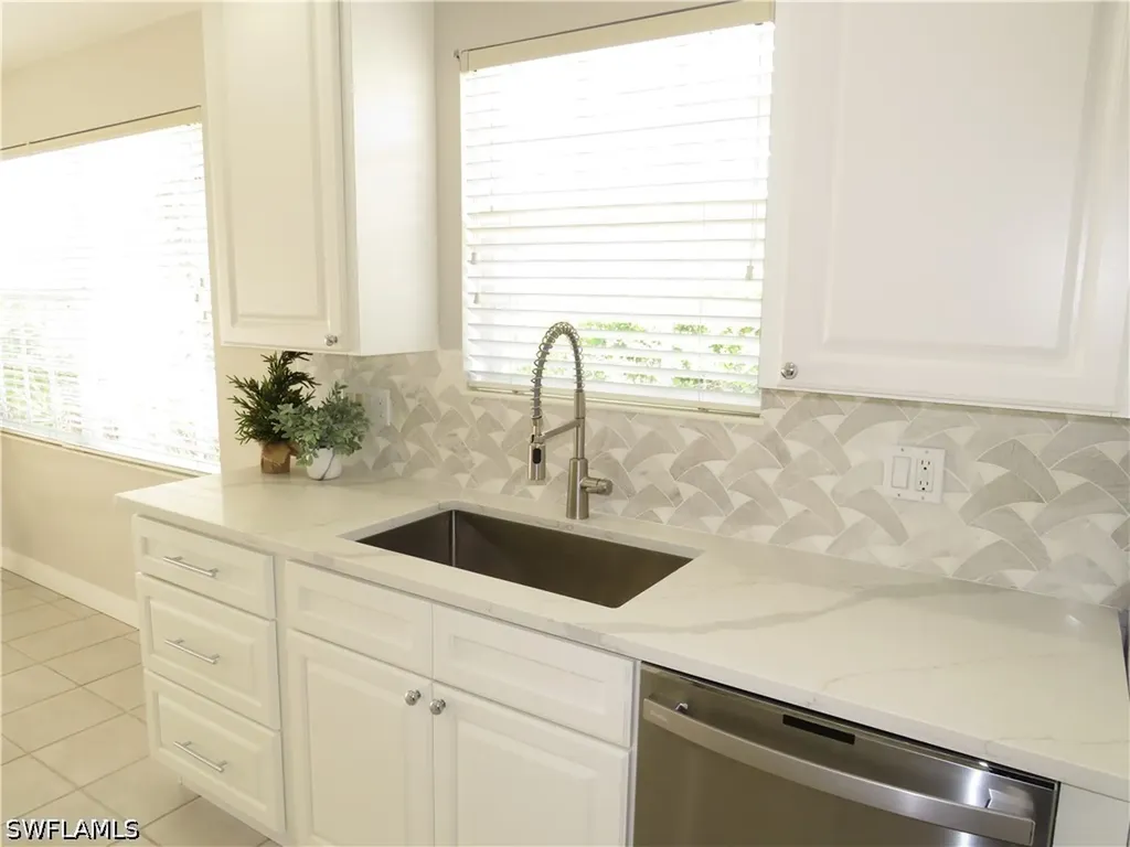 4186 Los Altos Court Naples FL 34109
