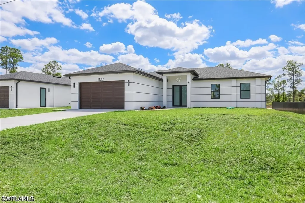 1122 Edelweiss Street E Lehigh Acres FL 33974