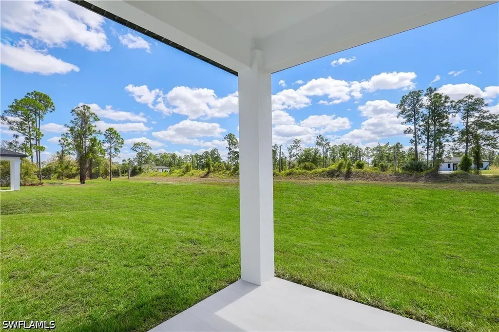 1122 Edelweiss Street E Lehigh Acres FL 33974