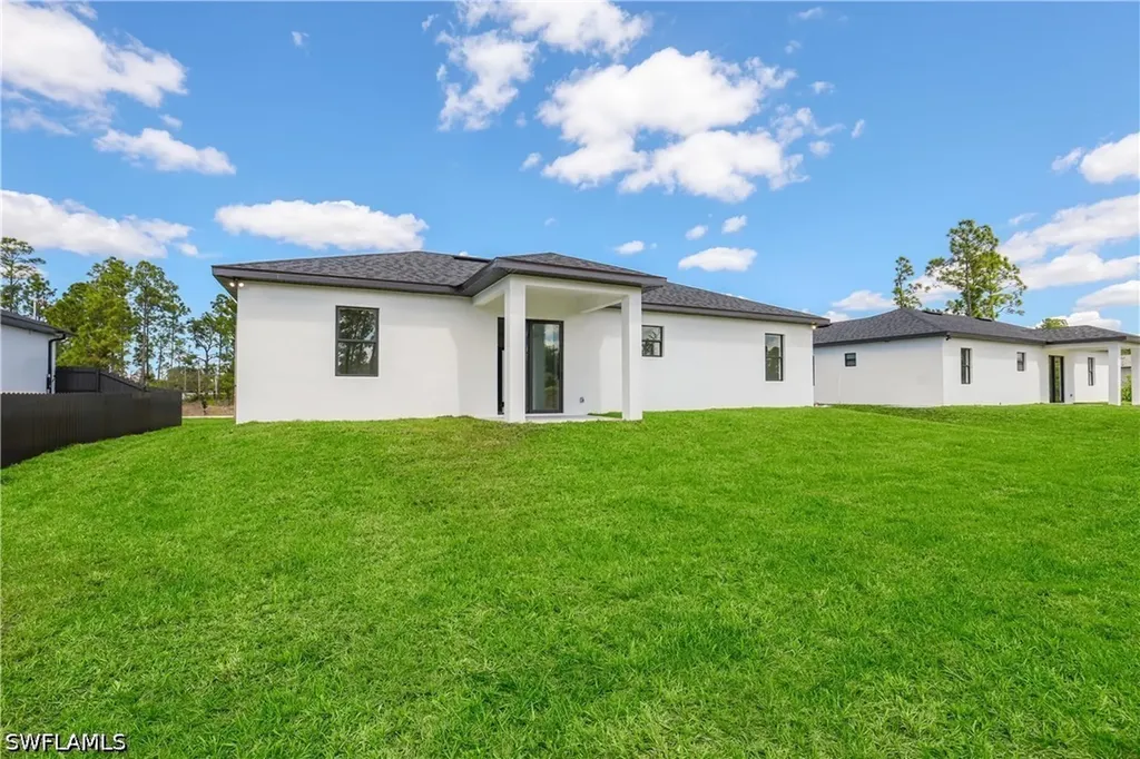 1122 Edelweiss Street E Lehigh Acres FL 33974