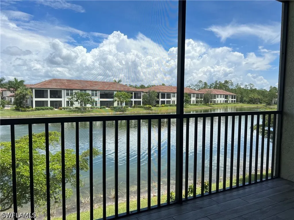 15114 Palmer Lake Circle Naples FL 34109