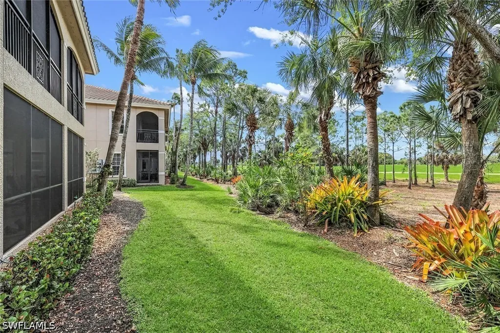 9097 Cherry Oaks Trail Naples FL 34114