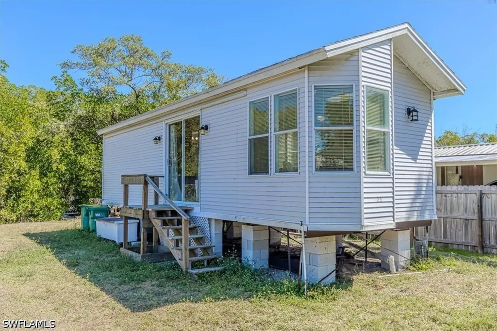 25 & 26 Plantation Drive Everglades City FL 34141