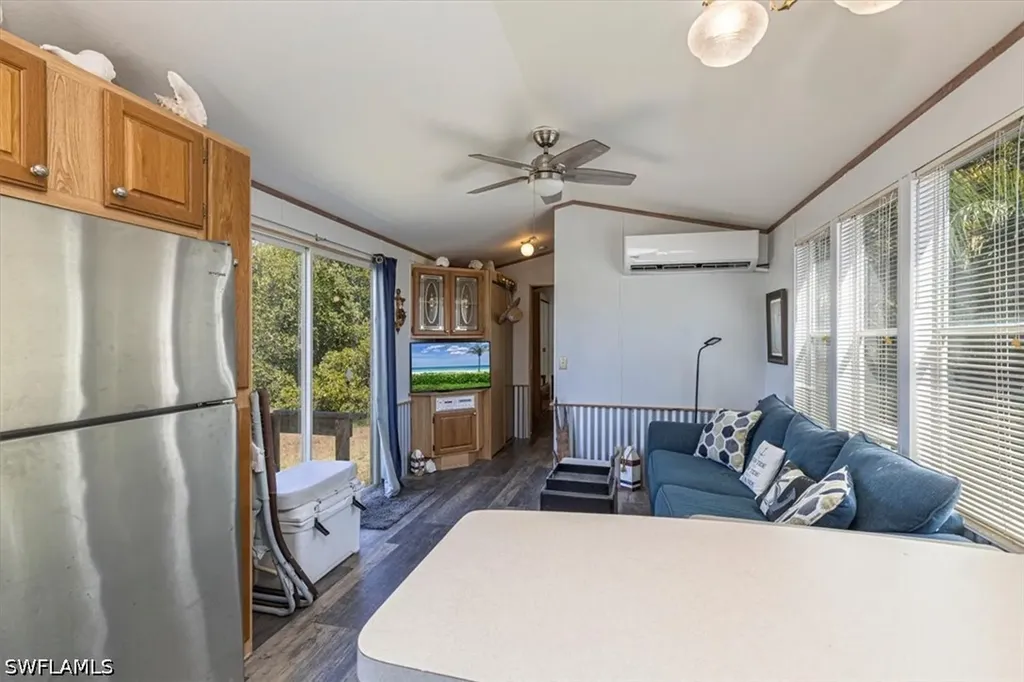 25 & 26 Plantation Drive Everglades City FL 34141