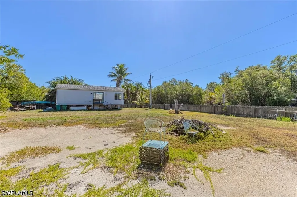 25 & 26 Plantation Drive Everglades City FL 34141
