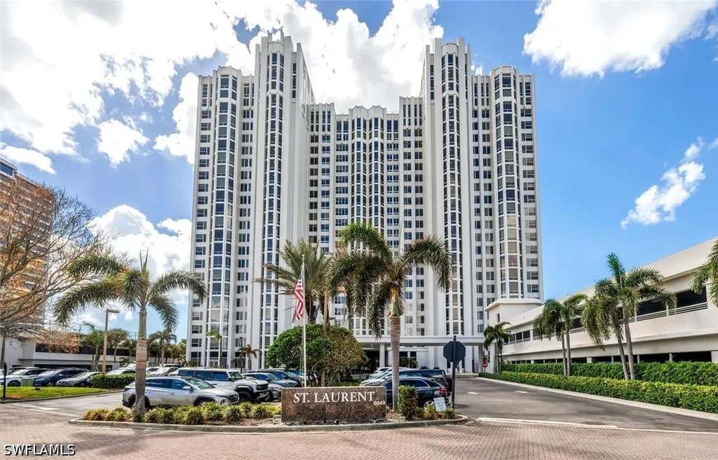 6849 Grenadier Boulevard Naples FL 34108