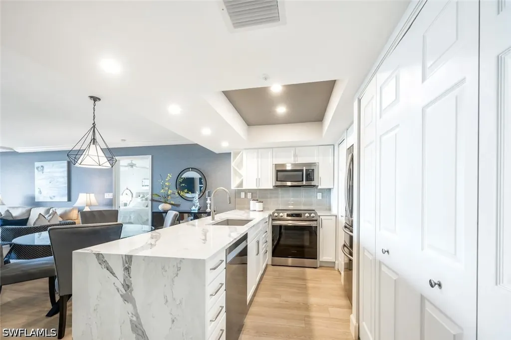 6849 Grenadier Boulevard Naples FL 34108
