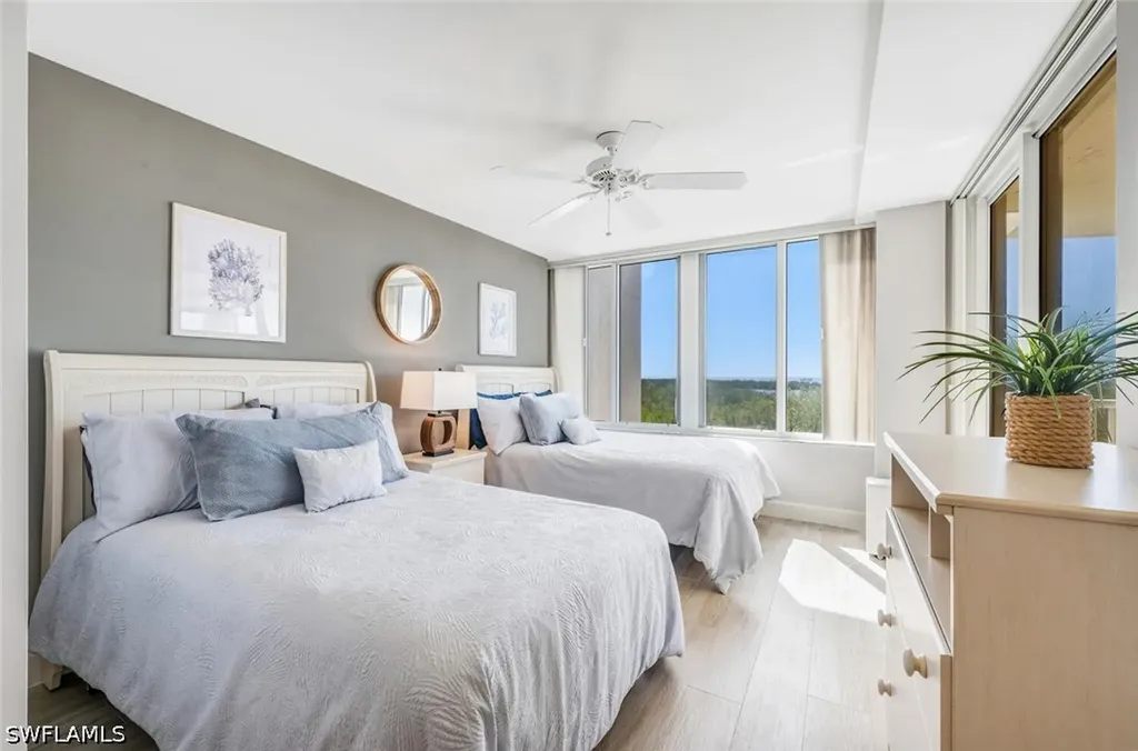 6849 Grenadier Boulevard Naples FL 34108