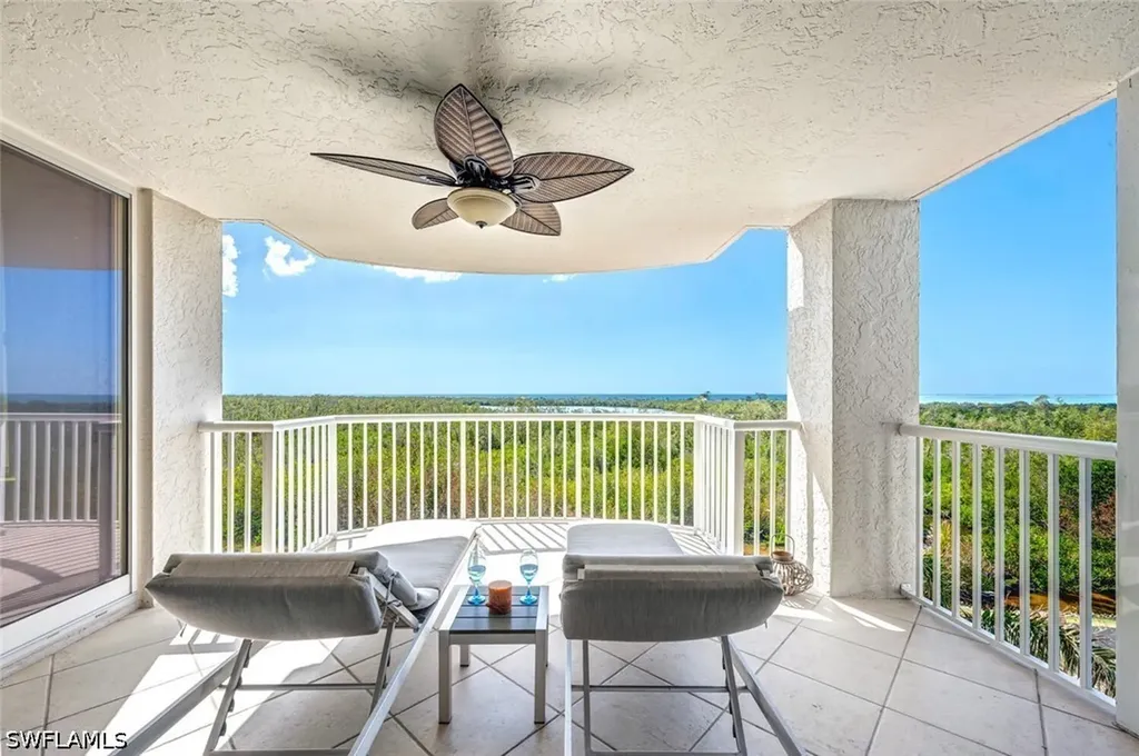 6849 Grenadier Boulevard Naples FL 34108