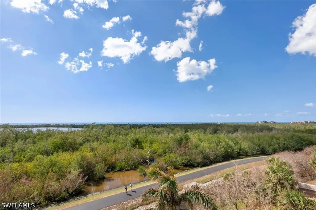 6849 Grenadier Boulevard Naples FL 34108