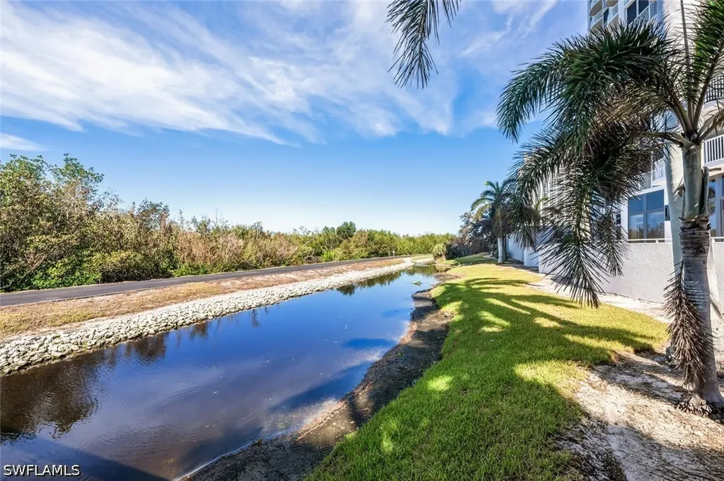 6849 Grenadier Boulevard Naples FL 34108