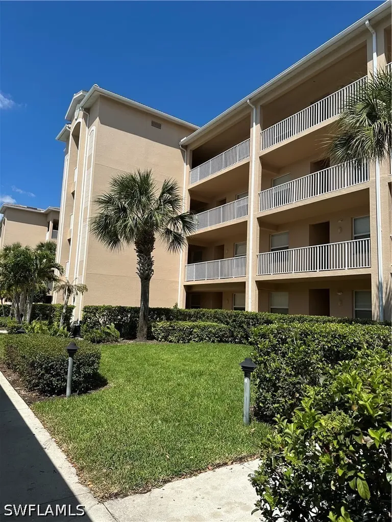 8470 Kingbird Loop Estero FL 33967