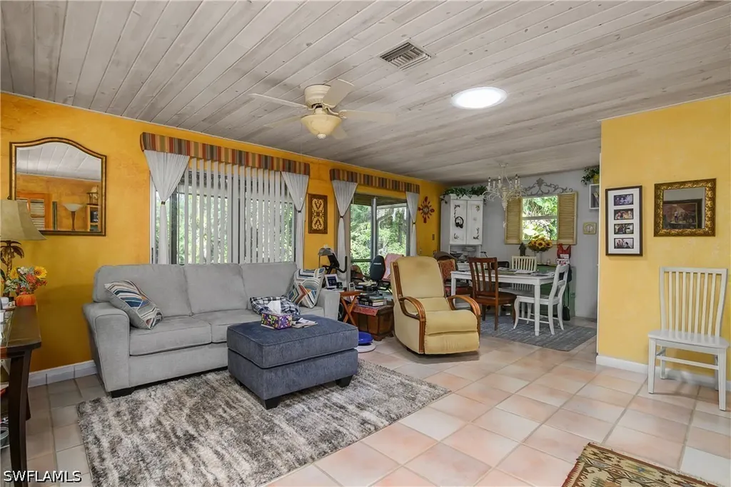 670 7th Street SW Naples FL 34117