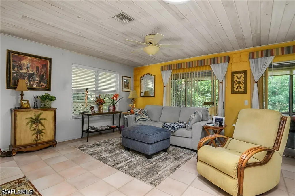670 7th Street SW Naples FL 34117