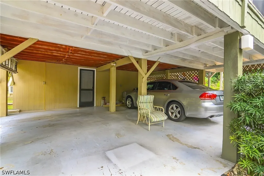 670 7th Street SW Naples FL 34117