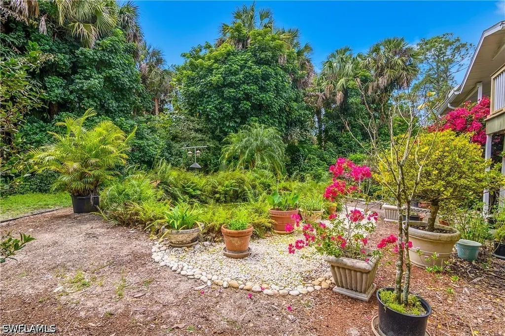 670 7th Street SW Naples FL 34117