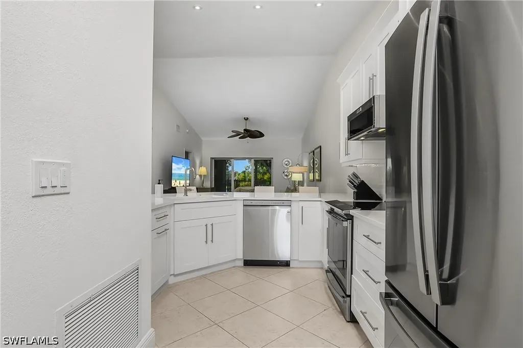 853 Tanbark Drive Naples FL 34108