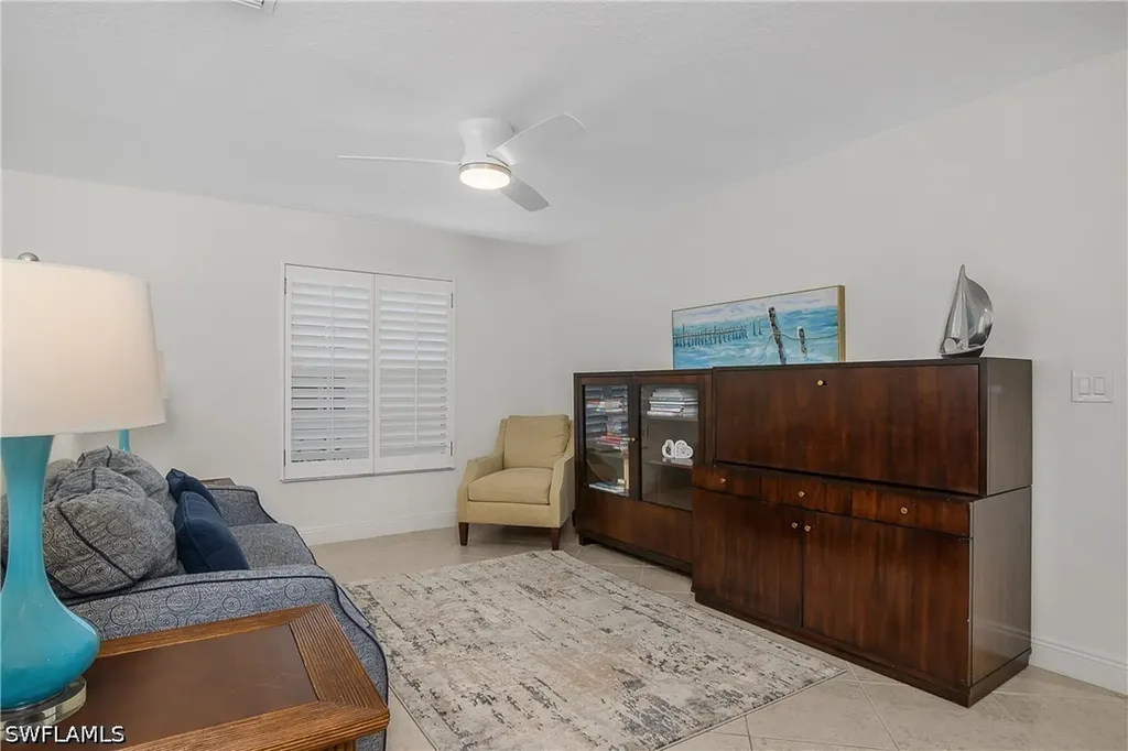 853 Tanbark Drive Naples FL 34108