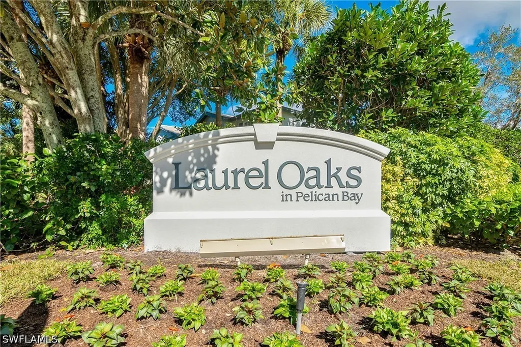 853 Tanbark Drive Naples FL 34108