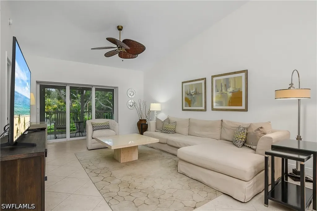 853 Tanbark Drive Naples FL 34108