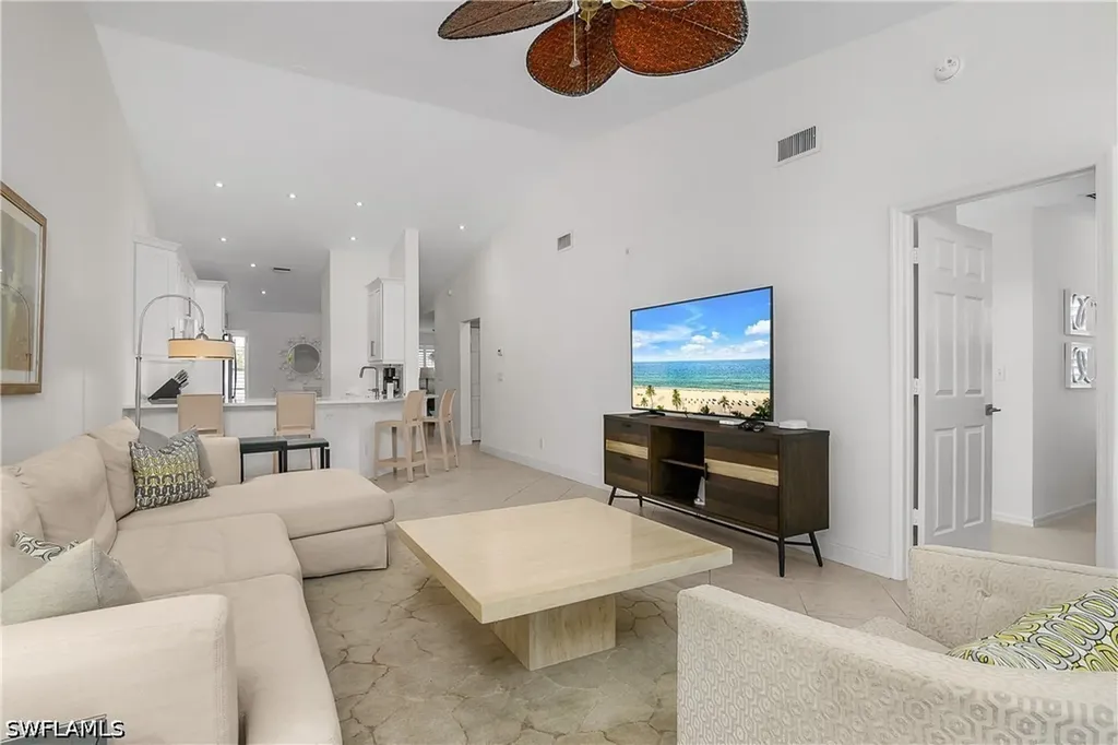 853 Tanbark Drive Naples FL 34108