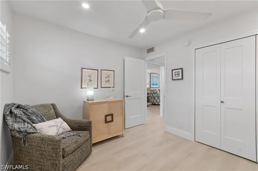 664 Broad Avenue S Naples FL 34102