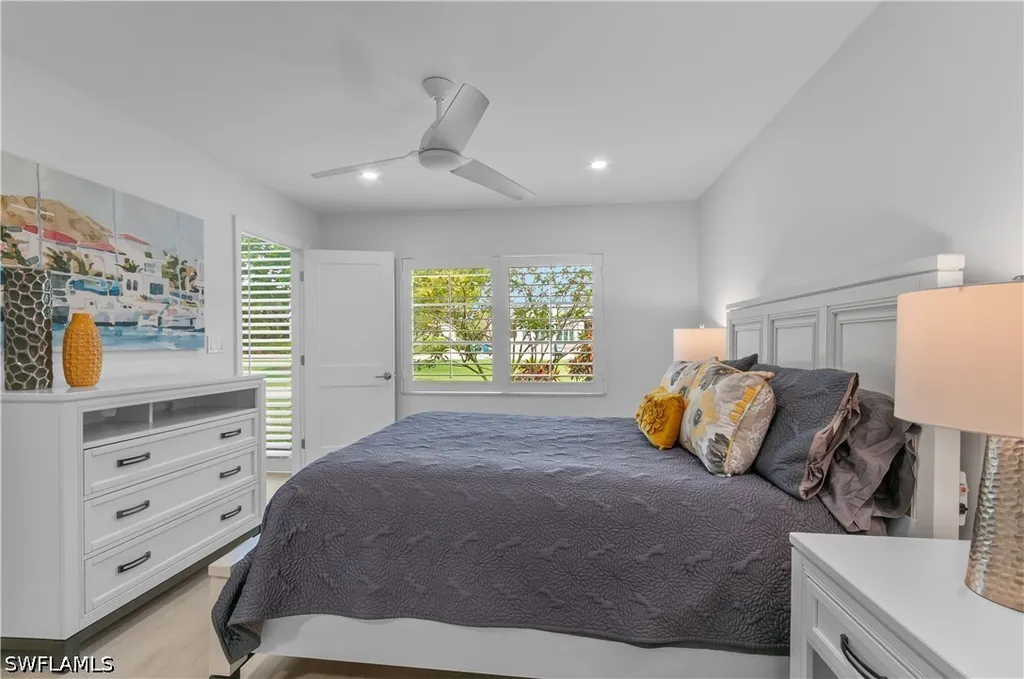 664 Broad Avenue S Naples FL 34102