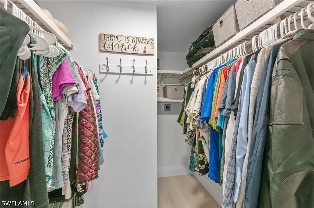 664 Broad Avenue S Naples FL 34102