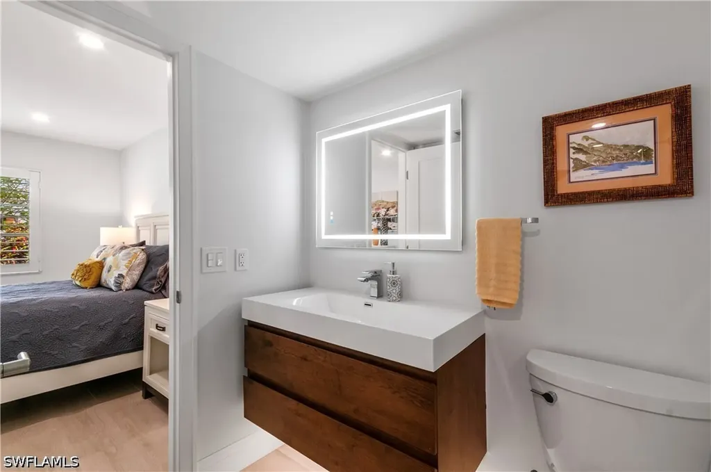 664 Broad Avenue S Naples FL 34102