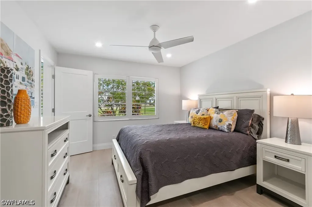 664 Broad Avenue S Naples FL 34102