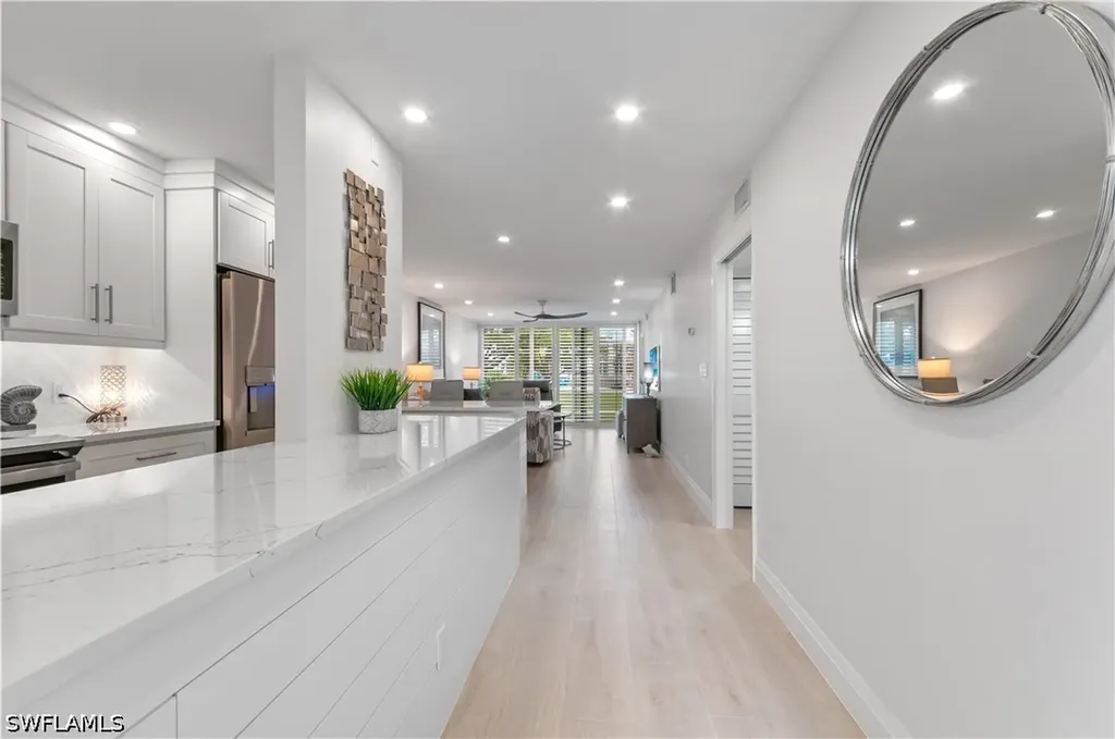 664 Broad Avenue S Naples FL 34102