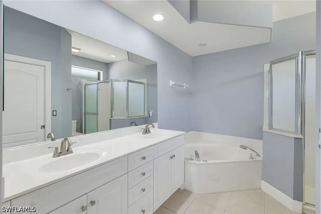 8616 Ibis Cove Circle Naples FL 34119