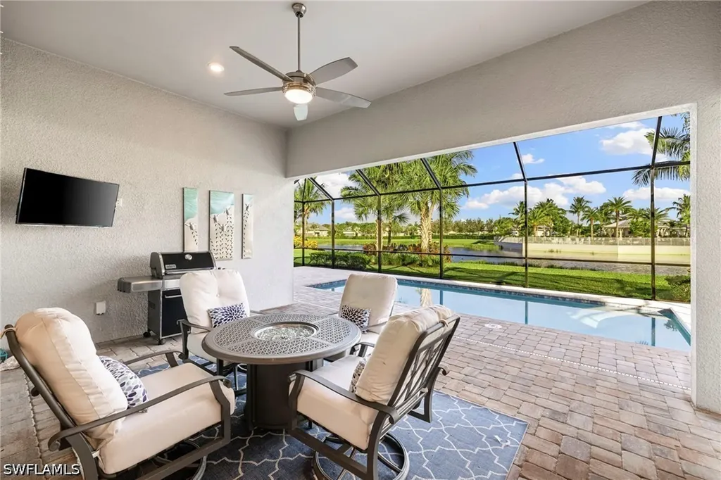 9124 Snowy Owl Way Naples FL 34120