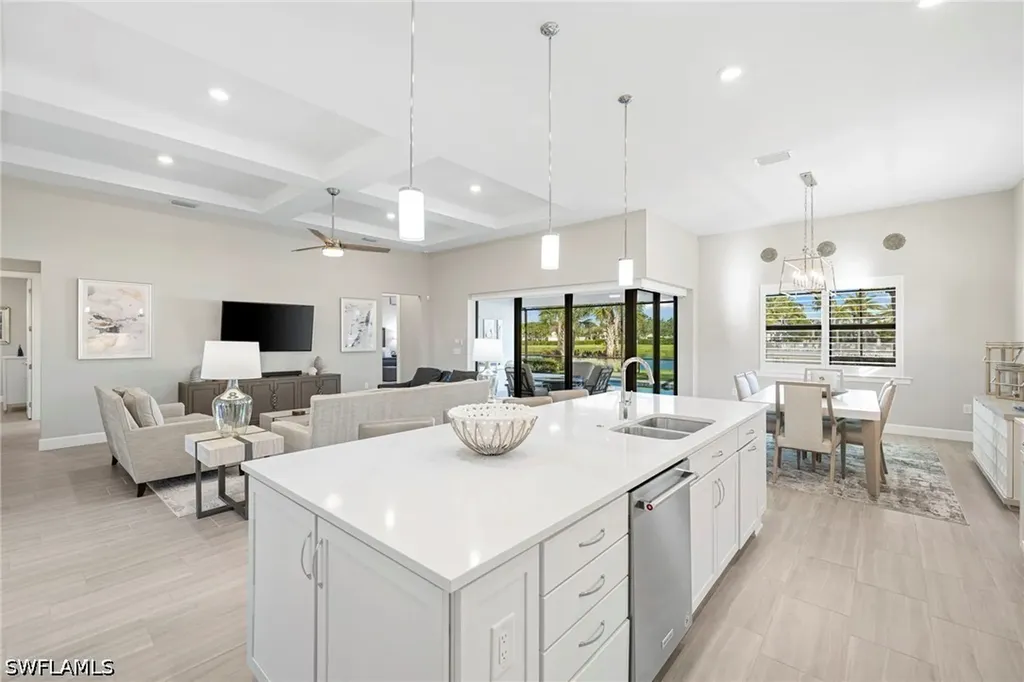 9124 Snowy Owl Way Naples FL 34120