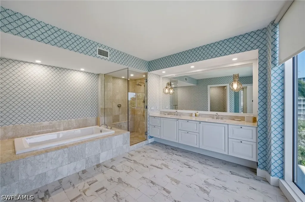 11125 Gulf Shore Boulevard Naples FL 34108