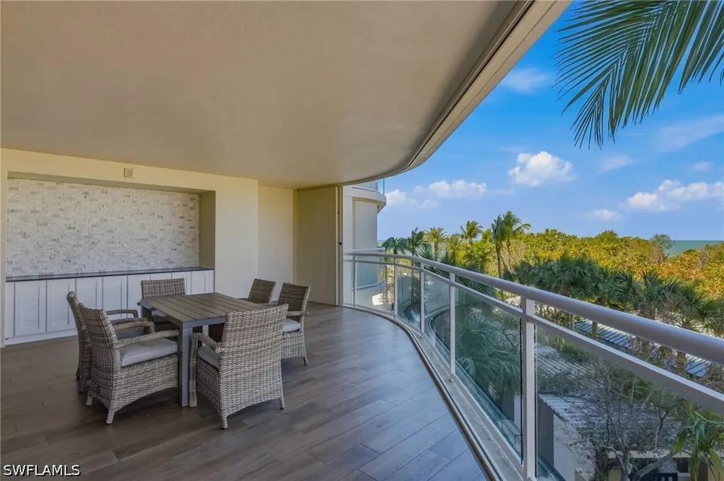 11125 Gulf Shore Boulevard Naples FL 34108