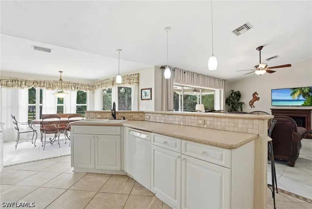 940 10th Street SE Naples FL 34117