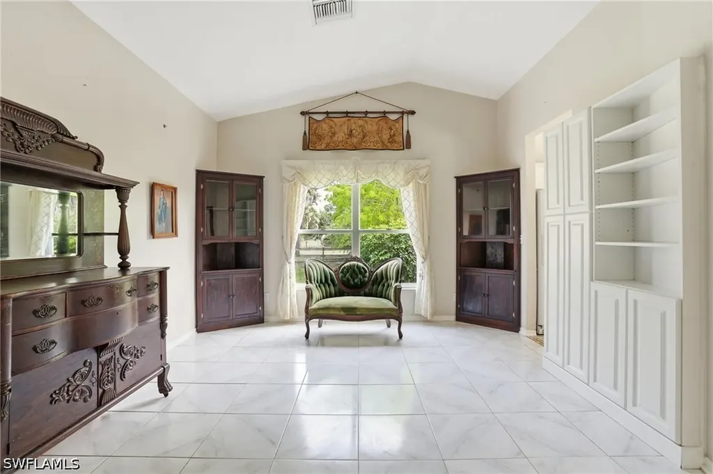 940 10th Street SE Naples FL 34117