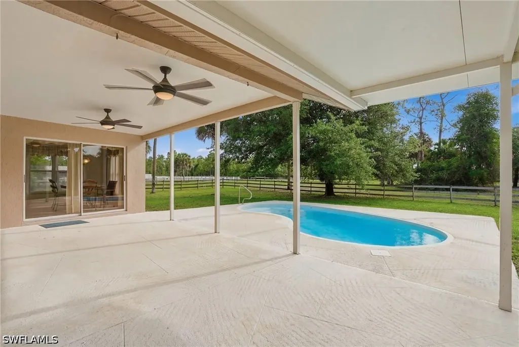 940 10th Street SE Naples FL 34117