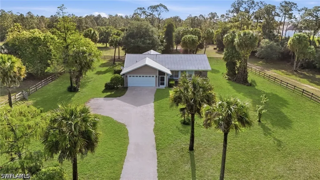 940 10th Street SE Naples FL 34117