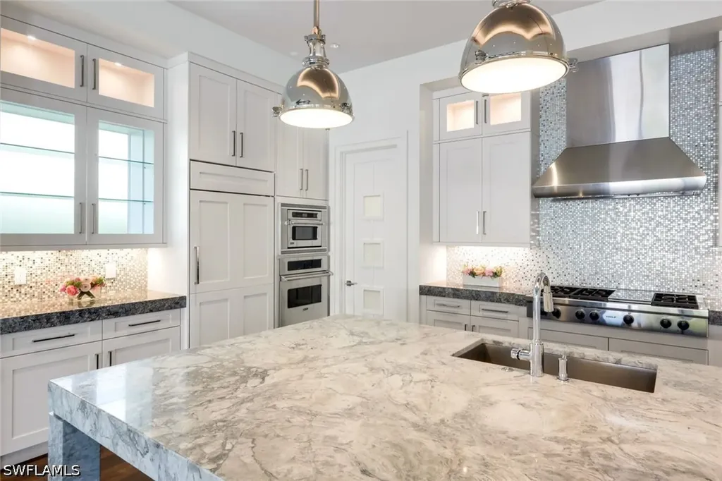 605 Galleon Drive Naples FL 34102