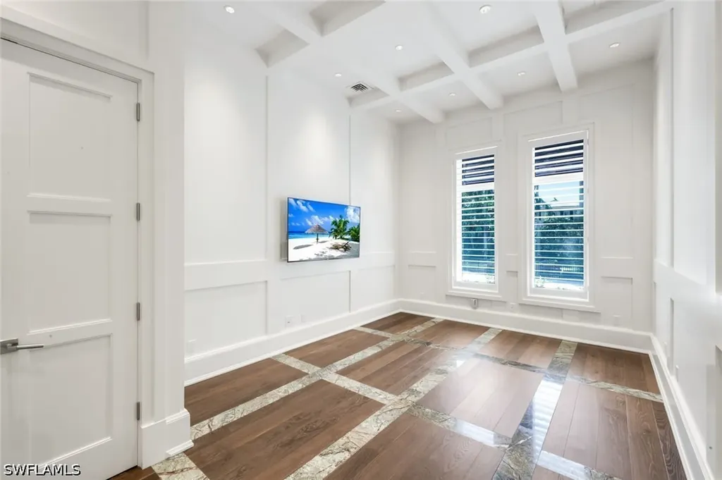 605 Galleon Drive Naples FL 34102