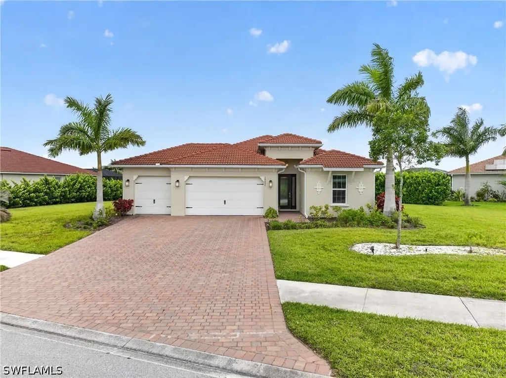 18698 Royal Hammock Boulevard Naples FL 34114